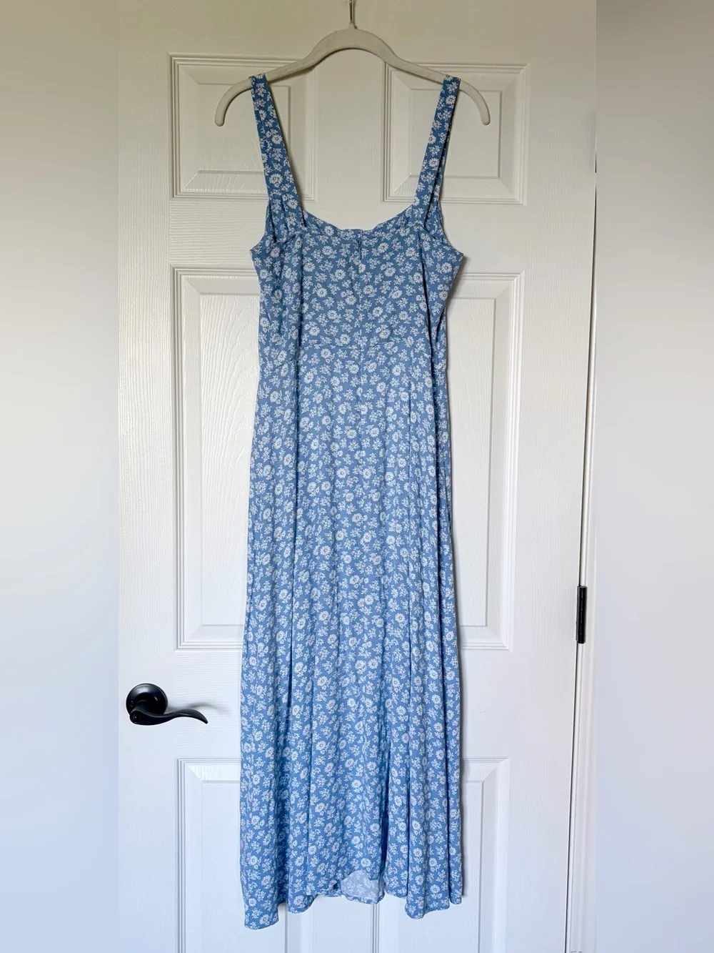 Reformation Floral Blue “Virgil” Midi Dress w Button Details — Size 6 - Picture 3 of 7